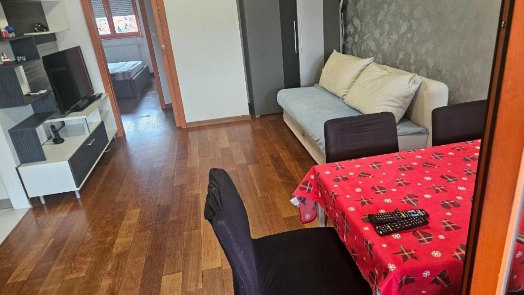 Apartman In Club Apartment Zagreb Luaran gambar